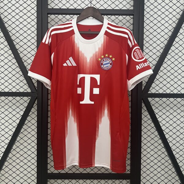 BAYERN MUNICH 25/26