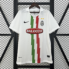 Juventus 10/11 Away